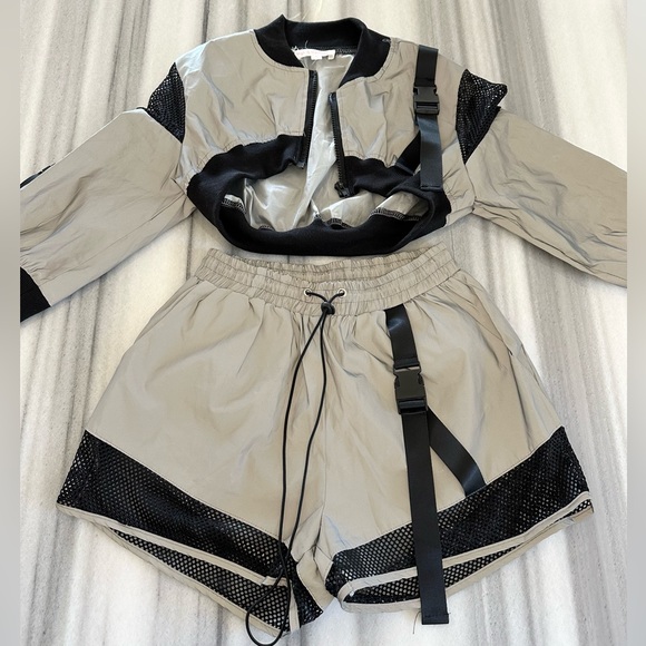 Reflective Silver Shorts & Cropped Jacket Set S - Picture 5 of 13